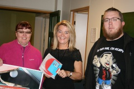 Ólöf og fulltrúar frá íþróttafélaginu Akri