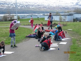 2. bekkur heimsækir Glerárkirkju