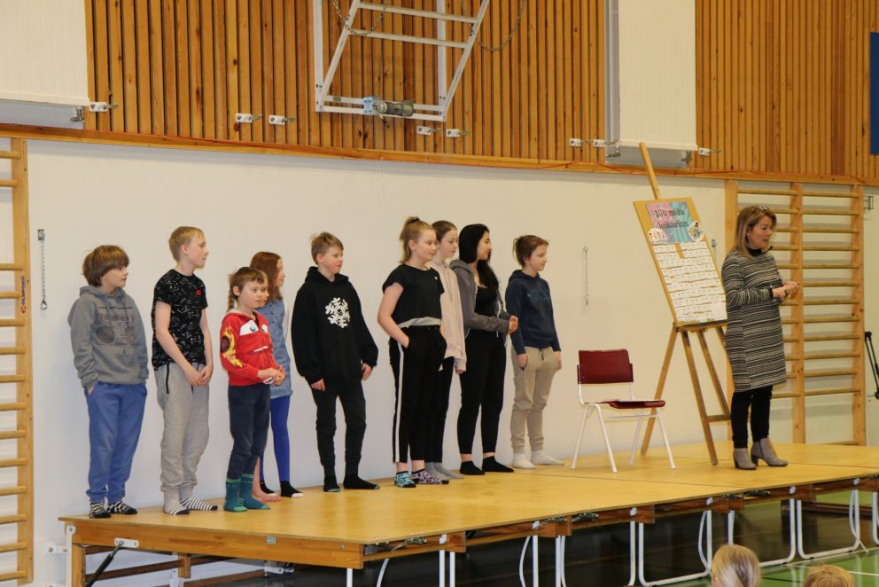 Úrslit í 100 miða leiknum