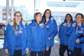 Landsliðskonur í knattspyrnu í heimsókn