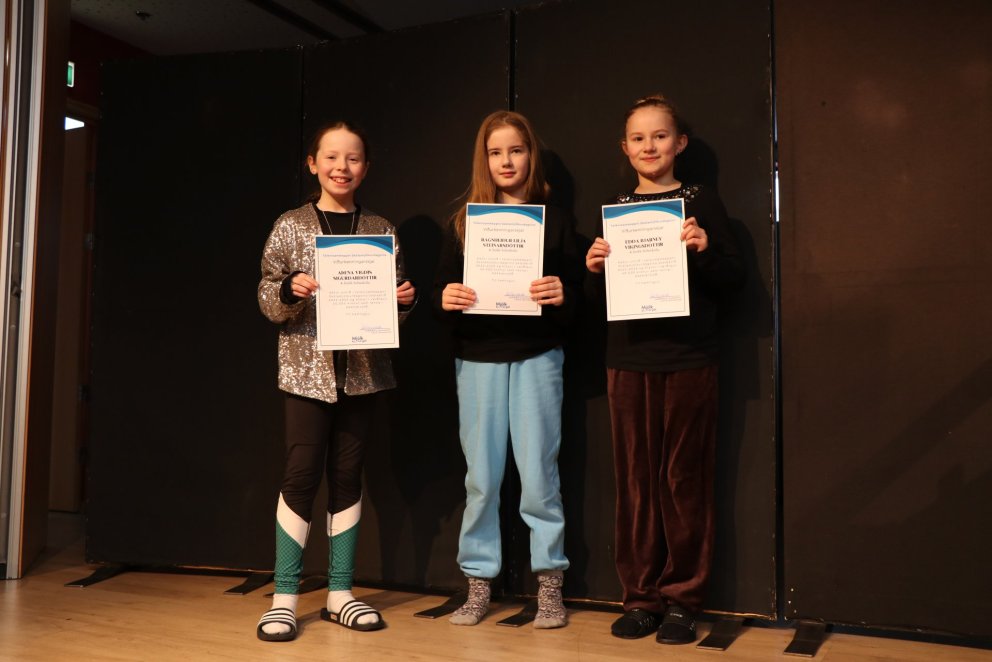 Nemendur í 4. bekk unnu til verðlauna í teiknisamkeppni MS