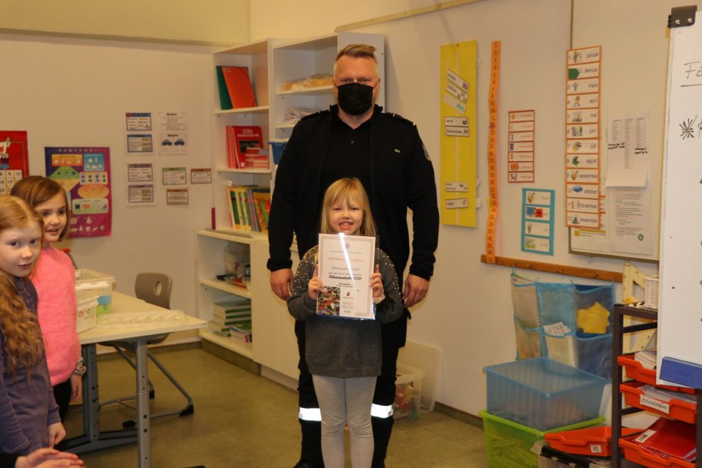 Vinningshafi í eldvarnargetraun.