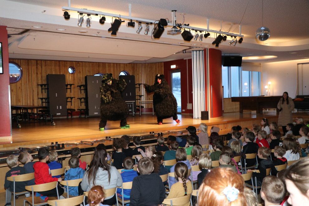 Skrímsli í heimsókn