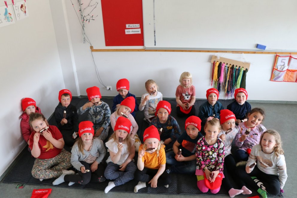 1. bekkur í heimsókn í Síðuskóla