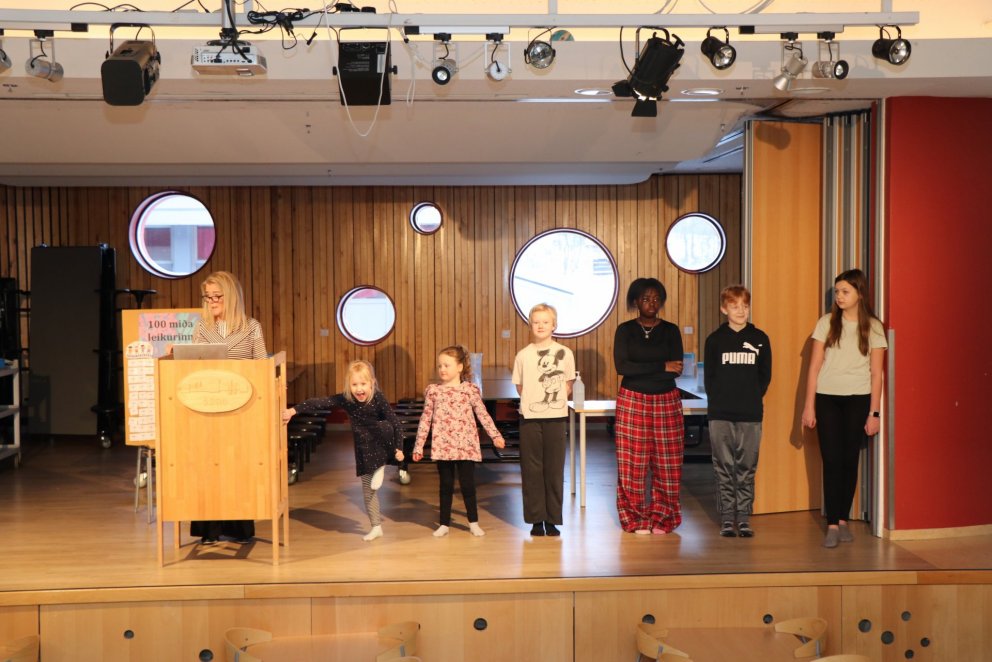 Úrslit í 100 miða leiknum