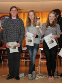 Spurningakeppni í unglingadeild.