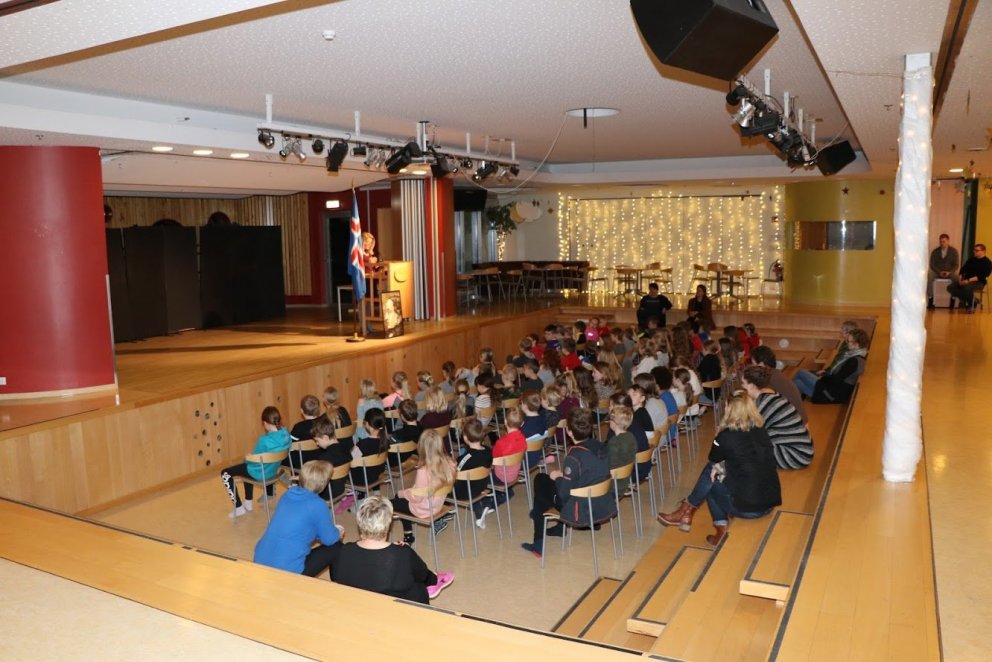 Stóra og litla upplestrarkeppnin