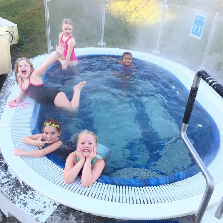 Líf og fjör í sundkennslu