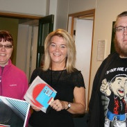 Ólöf og fulltrúar frá íþróttafélaginu Akri