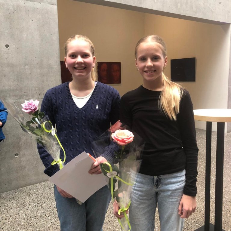 Sigurlaug Salka og Arna Lind