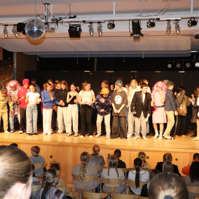 Árshátíð - fimmtudagur