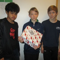 Gunnar, Nói og Wut með skókassann sinn