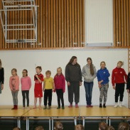 100 miða leikur og fleiri viðurkenningar