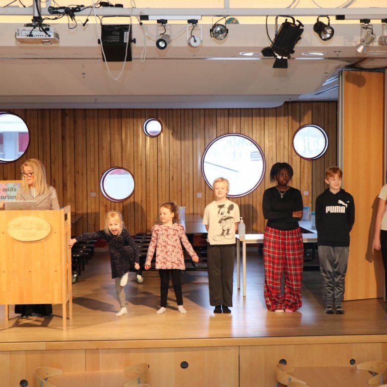 Úrslit í 100 miða leiknum