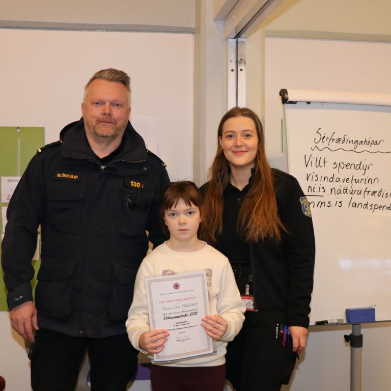 Skemmtileg heimsókn í 3. bekk frá slökkviliðinu.