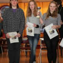 Spurningakeppni í unglingadeild.