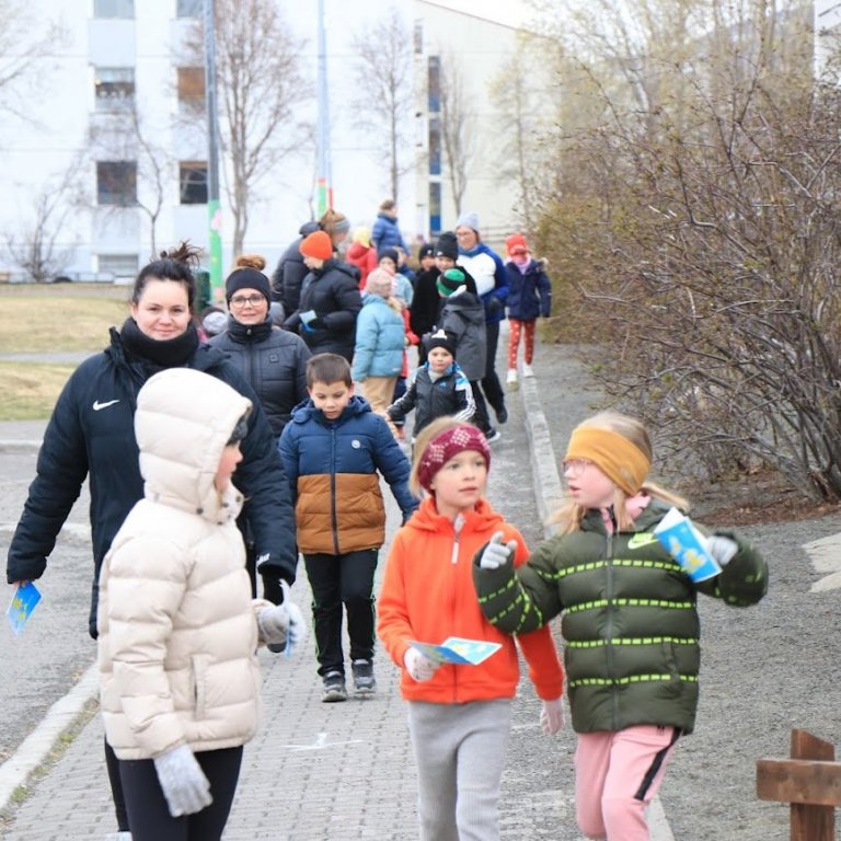 Nemendur í Síðuskóla söfnuðu tæplega 350 þúsund krónum í Góðgerðarhlaupi UNICEF